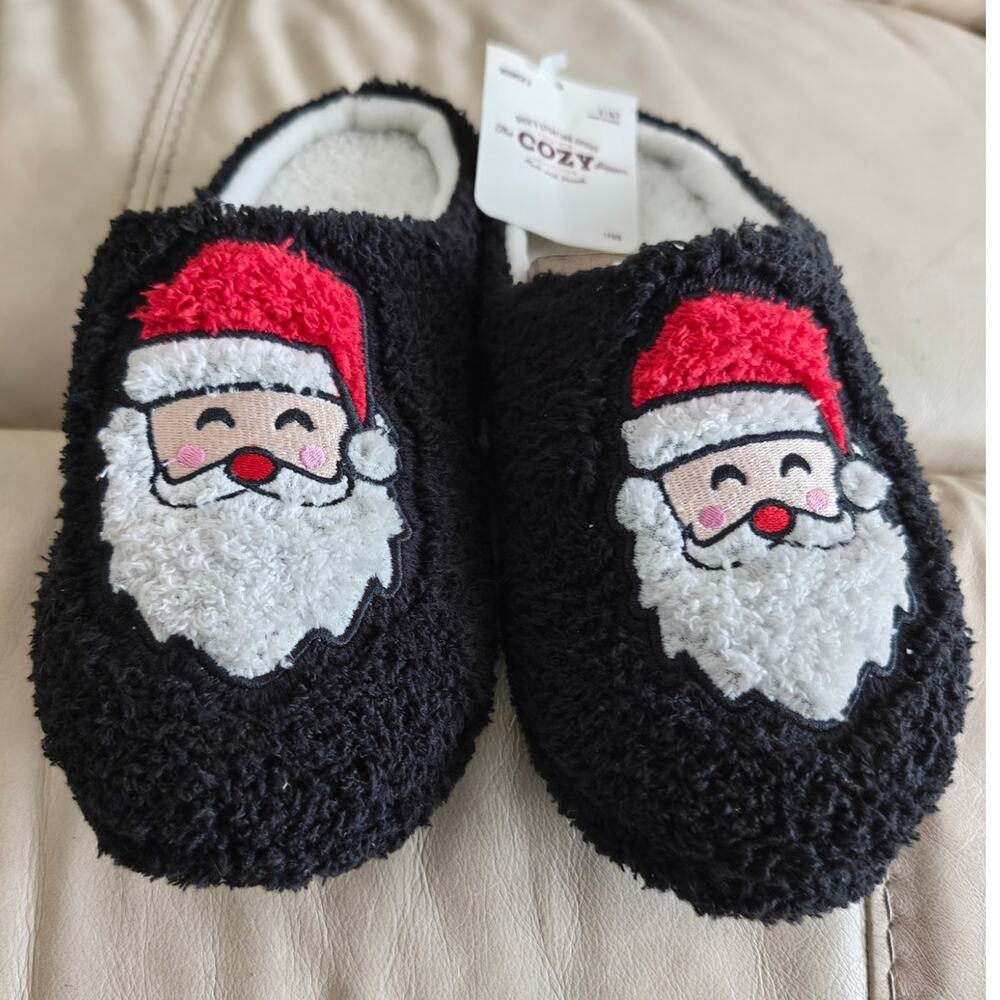 The Cozy Slipper size 6/7 Bedroom House slippers